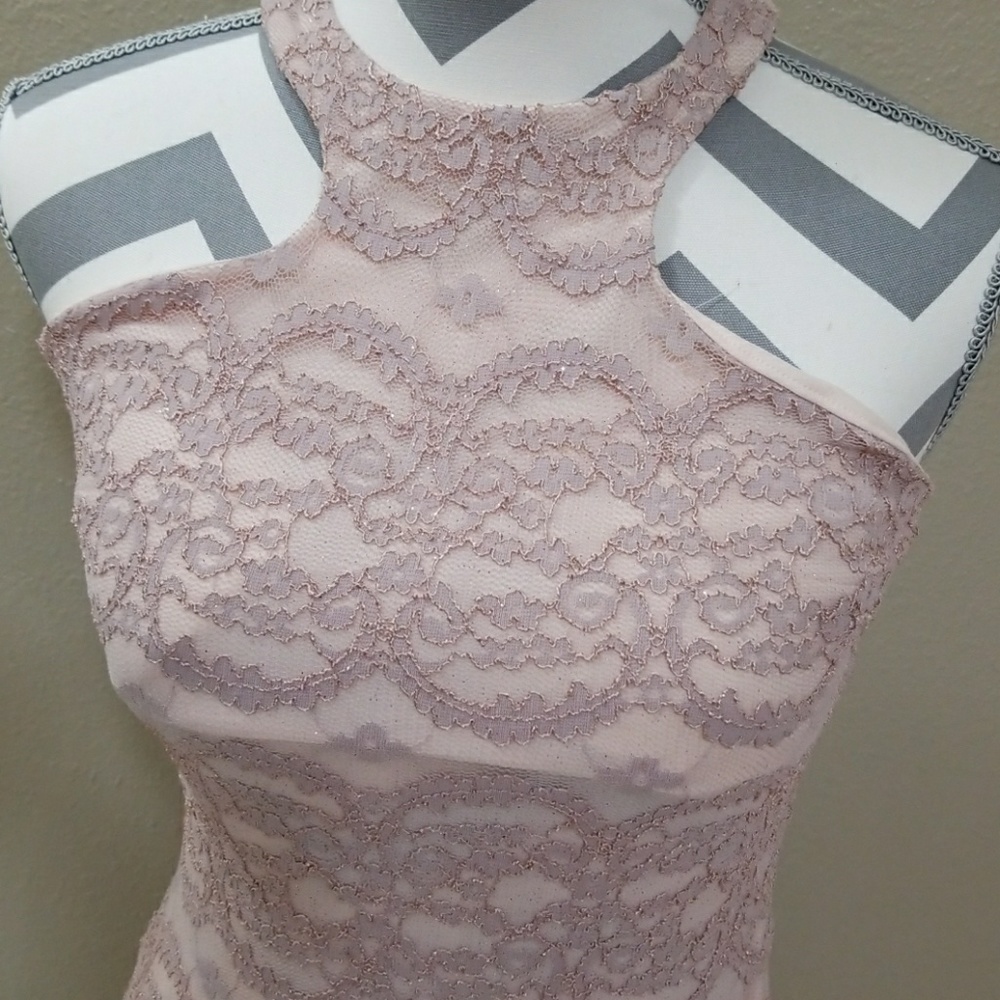 Dress - Picture 4 of 4